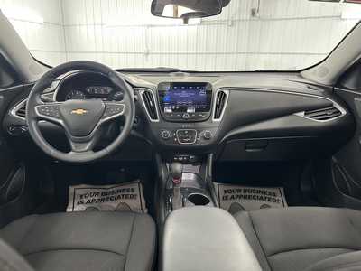 2023 Chevrolet Malibu, $25995.0. Photo 9