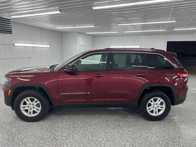 2023 Jeep Grand Cherokee, $32995.0. Photo 2