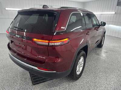 2023 Jeep Grand Cherokee, $32995.0. Photo 4