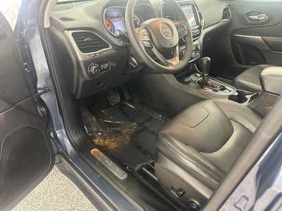 2021 Jeep Cherokee, $28995.0. Photo 10