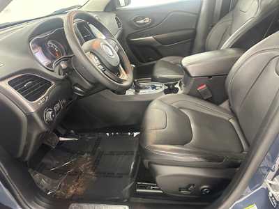2021 Jeep Cherokee, $28995.0. Photo 9