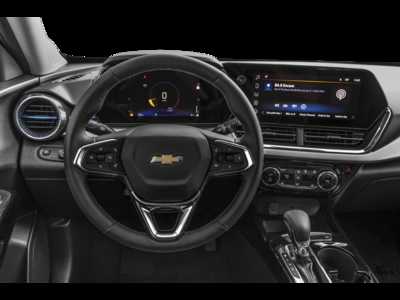2025 Chevrolet Trax, $26590.0. Photo 4