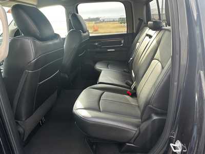 2018 RAM 1500 Crew Cab, $33975.0. Photo 11
