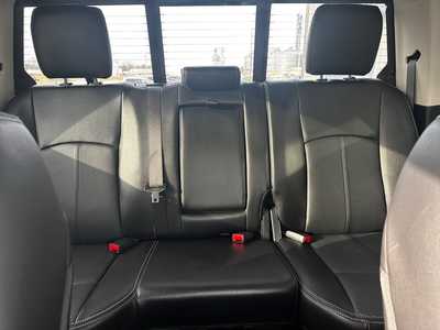 2018 RAM 1500 Crew Cab, $33975.0. Photo 12