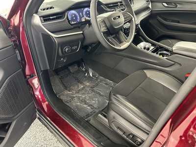 2023 Jeep Grand Cherokee, $37995.0. Photo 12