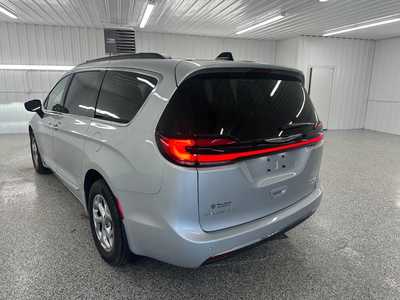 2023 Chrysler Pacifica, $35995.0. Photo 3