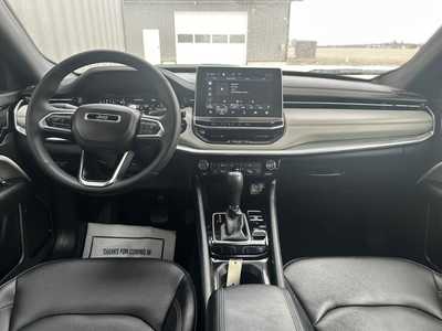 2023 Jeep Compass, $25987.0. Photo 9