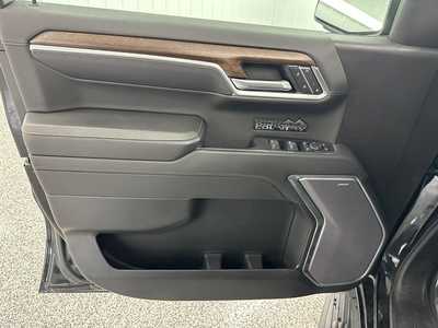 2023 Chevrolet 1500 Crew Cab, $50995.0. Photo 10
