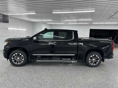 2023 Chevrolet 1500 Crew Cab, $50995.0. Photo 2