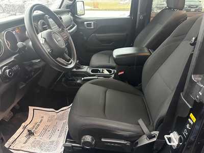 2022 Jeep Wrangler Unlimited, $28488.0. Photo 11