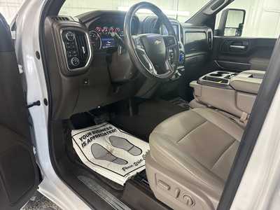 2021 Chevrolet 2500 Crew Cab, $59995.0. Photo 10