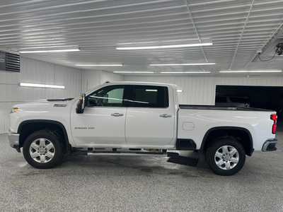 2021 Chevrolet 2500 Crew Cab, $59995.0. Photo 2