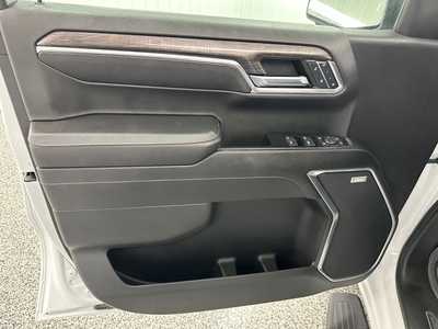 2024 Chevrolet 1500 Crew Cab, $50995.0. Photo 10