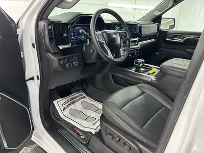 2024 Chevrolet 1500 Crew Cab, $50995.0. Photo 12