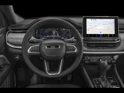2025 Jeep Compass, $31935.0. Photo 4