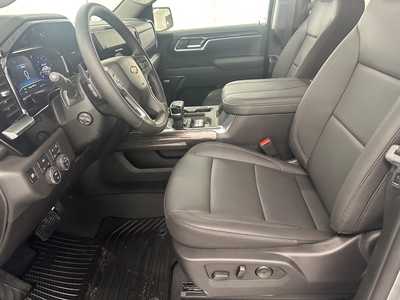 2025 Chevrolet 1500 Crew Cab, $64690.0. Photo 11