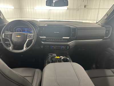 2025 Chevrolet 1500 Crew Cab, $64690.0. Photo 9