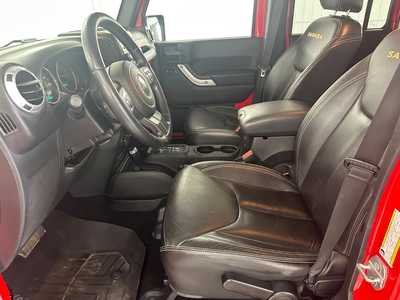 2015 Jeep Wrangler Unlimited, $25425.0. Photo 9