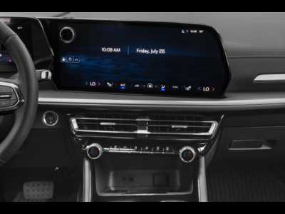 2025 Chevrolet Traverse, $48190.0. Photo 12