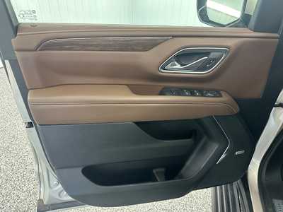 2023 Chevrolet Suburban, $68995.0. Photo 10