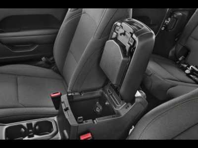 2025 Jeep Wrangler, $67033.0. Photo 10