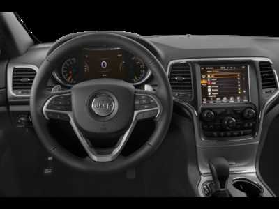 2020 Jeep Grand Cherokee, $21995.0. Photo 4