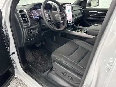 2025 RAM 1500 Crew Cab, $53323.0. Photo 12