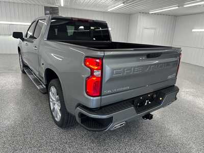 2025 Chevrolet 1500 Crew Cab, $64570.0. Photo 3