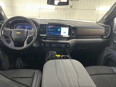 2025 Chevrolet 1500 Crew Cab, $64570.0. Photo 9