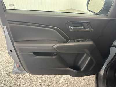2025 Chevrolet Colorado Crew Cab, $40890.0. Photo 10