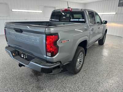 2025 Chevrolet Colorado Crew Cab, $40890.0. Photo 4