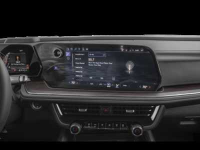 2025 Chevrolet Suburban, $76105.0. Photo 7