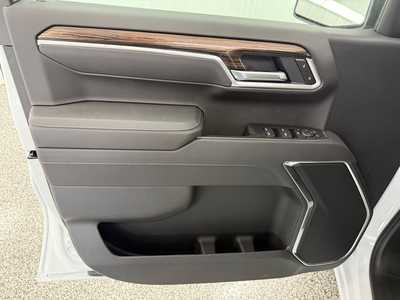 2026 Chevrolet 1500 Crew Cab, $58670.0. Photo 10