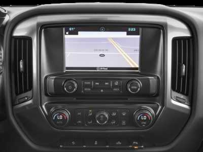 2018 Chevrolet 1500 Crew Cab, $18995.0. Photo 12