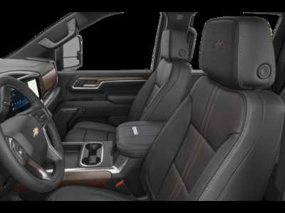 2025 Chevrolet 2500 Crew Cab, $83195.0. Photo 6
