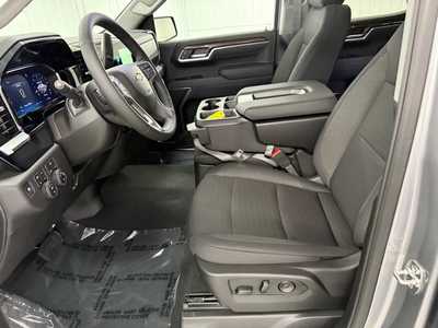 2026 Chevrolet 1500 Crew Cab, $59535.0. Photo 11
