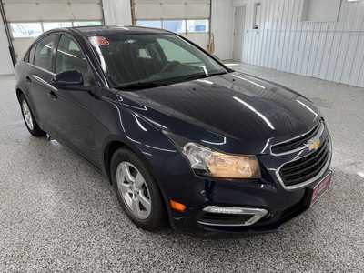 2016 Chevrolet Cruze, $7995.0. Photo 6