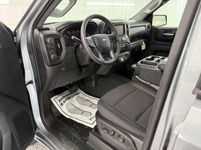 2026 Chevrolet 1500 Crew Cab, $42985.0. Photo 12