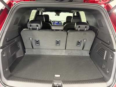 2026 Chevrolet Traverse, $49700.0. Photo 12