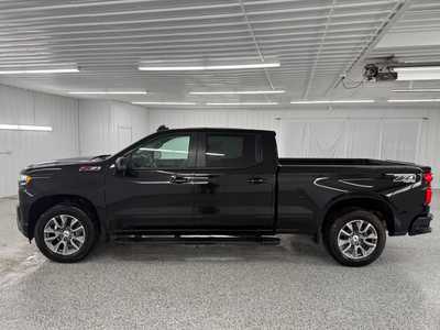 2021 Chevrolet 1500 Crew Cab, $39995.0. Photo 2