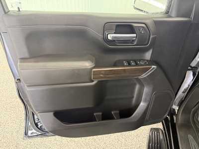 2021 Chevrolet 1500 Crew Cab, $39995.0. Photo 8