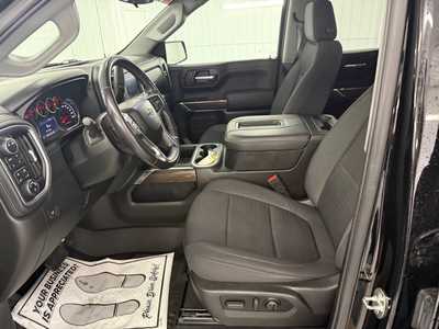 2021 Chevrolet 1500 Crew Cab, $39995.0. Photo 9