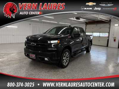 2021 Chevrolet 1500 Crew Cab, $39995.0. Photo 1