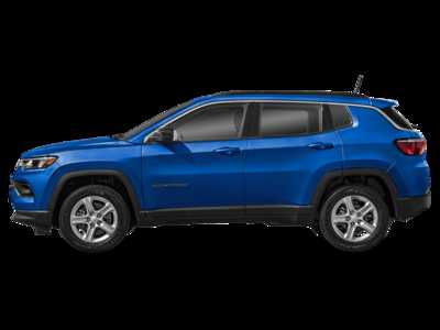 2023 Jeep Compass, $26995.0. Photo 3