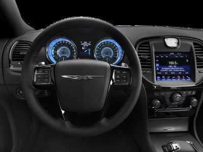 2014 Chrysler 300, $12995.0. Photo 4