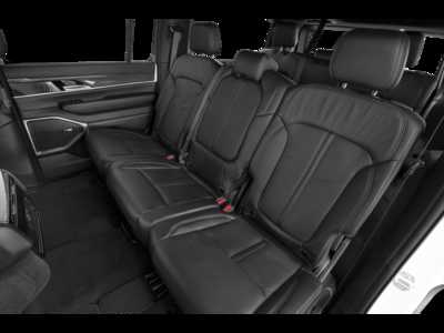 2022 Jeep Wagoneer, $47995.0. Photo 9