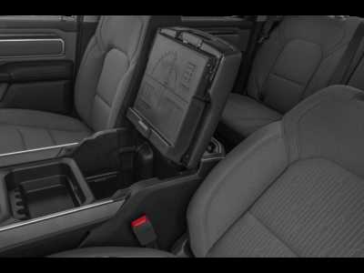 2021 RAM 1500 Crew Cab, $32995.0. Photo 10
