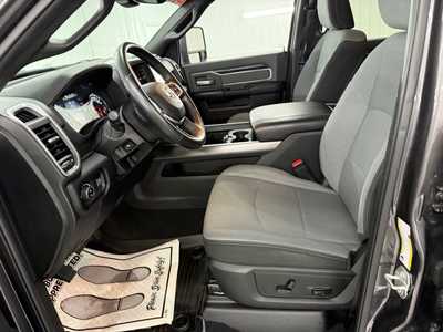 2023 RAM 3500 Crew Cab, $48995.0. Photo 9