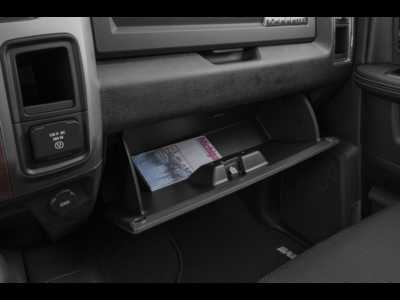 2015 RAM 3500 Crew Cab, $36995.0. Photo 12