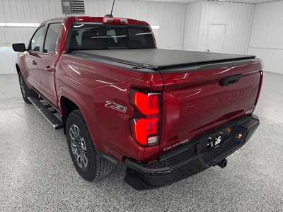 2025 Chevrolet Colorado Crew Cab, $43995.0. Photo 3